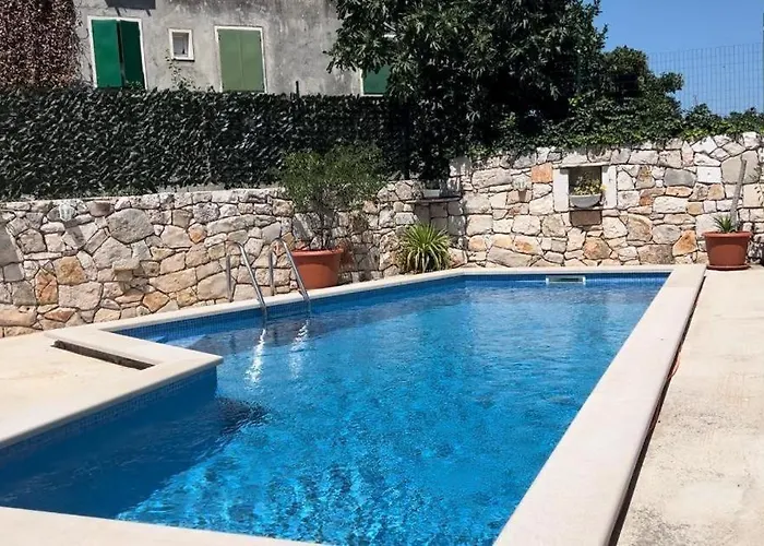Rosa, 46a, Brac